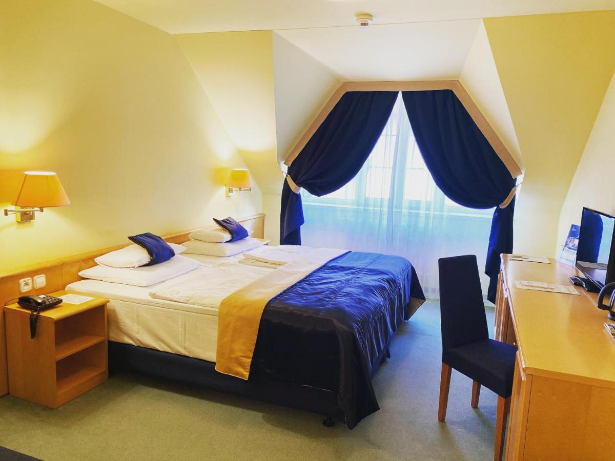 Parkhotel Na Baracke Nová Dubnica Екстериор снимка