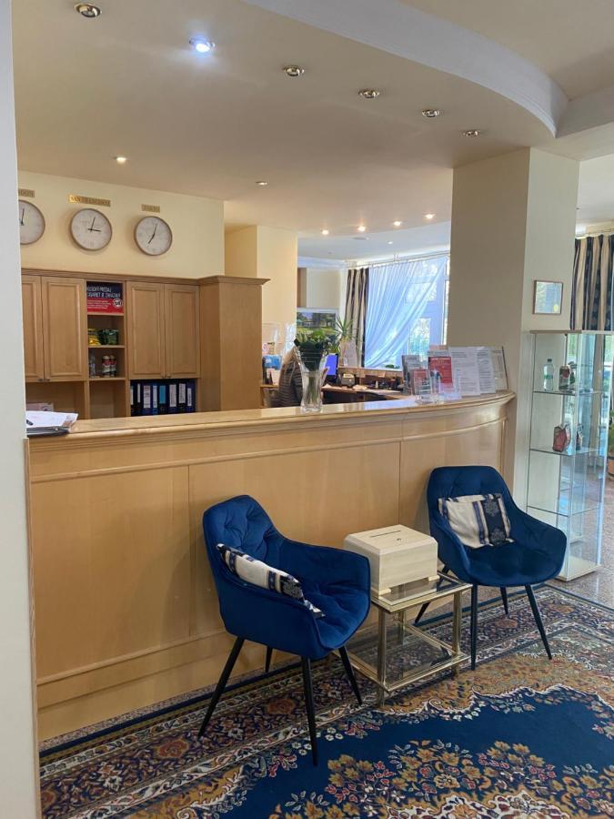 Parkhotel Na Baracke Nová Dubnica Екстериор снимка