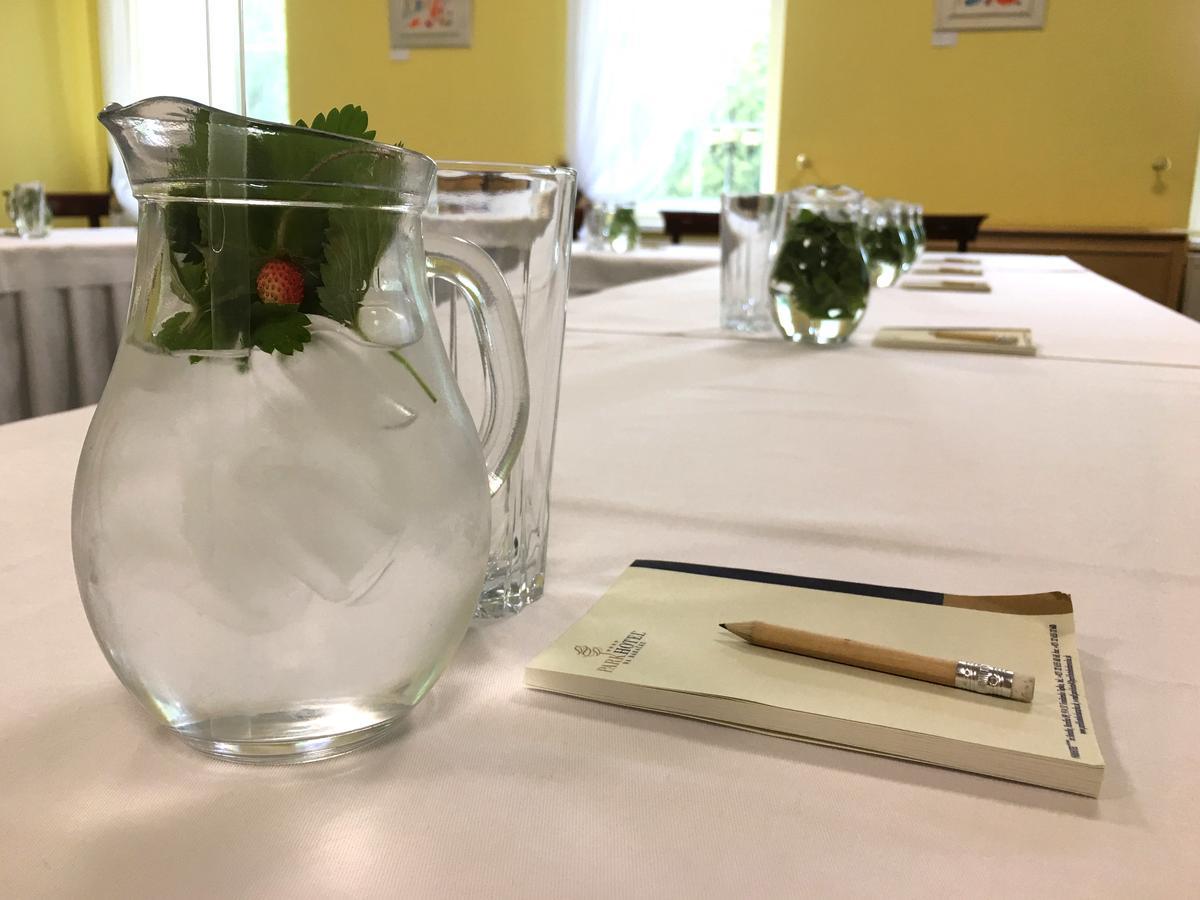 Parkhotel Na Baracke Nová Dubnica Екстериор снимка